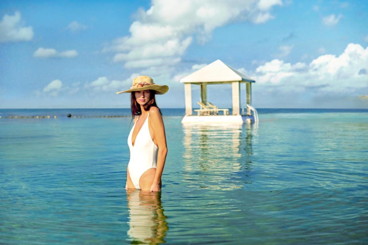 Puri Santrian Beach Resort And Spa Sanur Exteriér fotografie