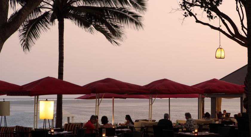 Puri Santrian Beach Resort And Spa Sanur Exteriér fotografie