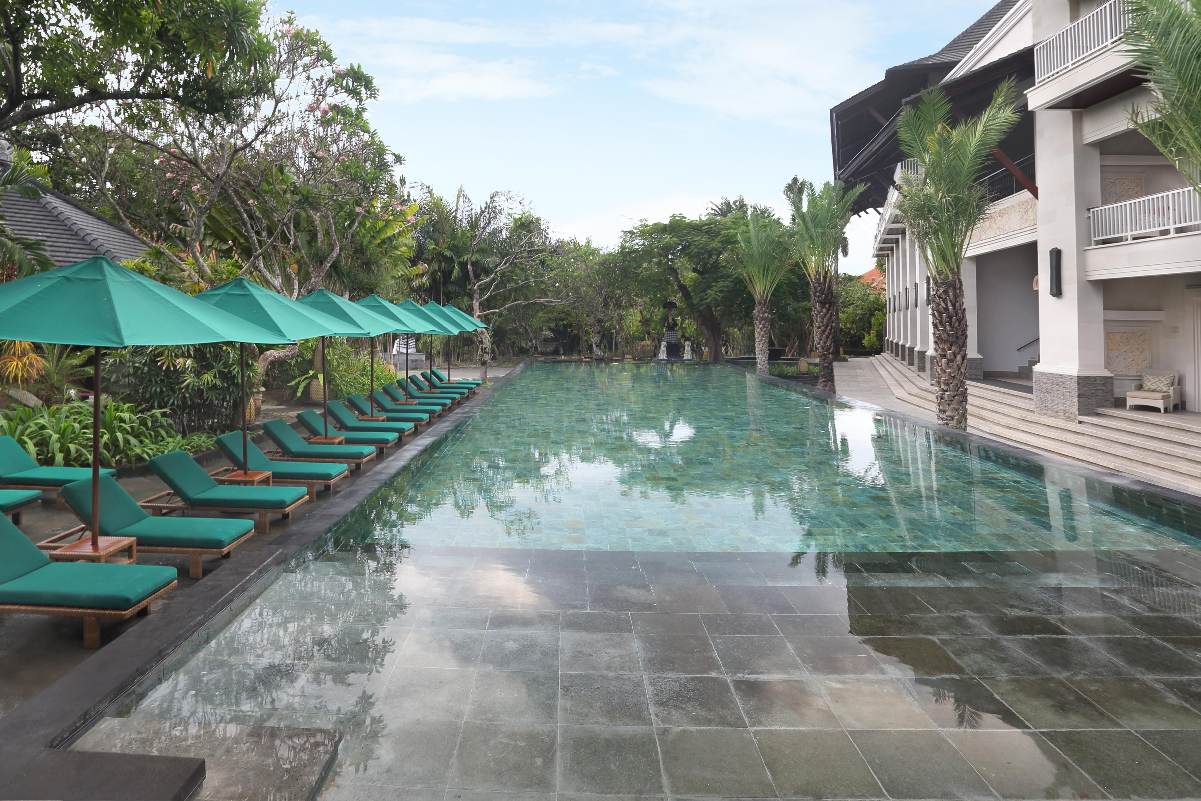 Puri Santrian Beach Resort And Spa Sanur Exteriér fotografie