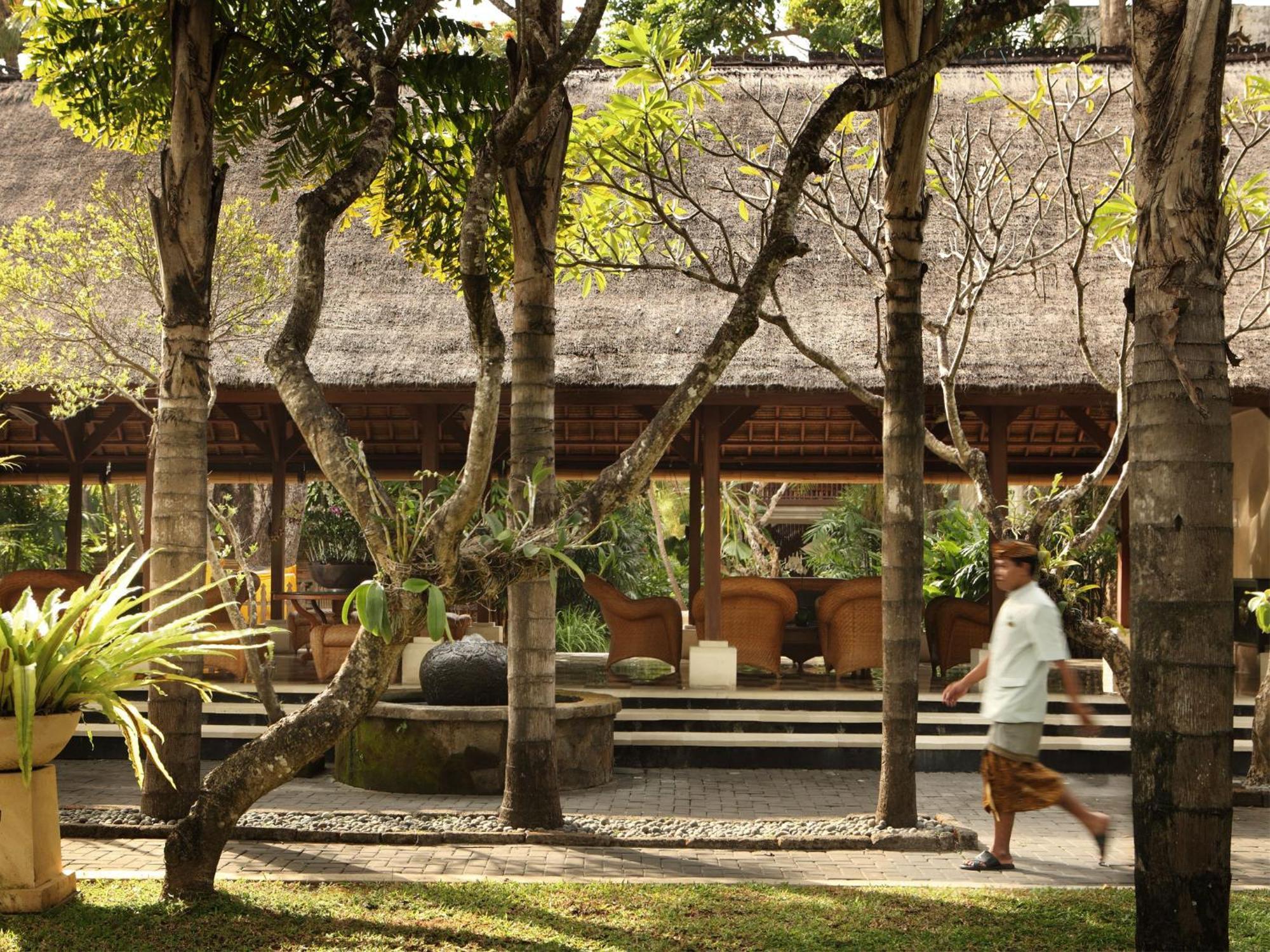 Puri Santrian Beach Resort And Spa Sanur Exteriér fotografie