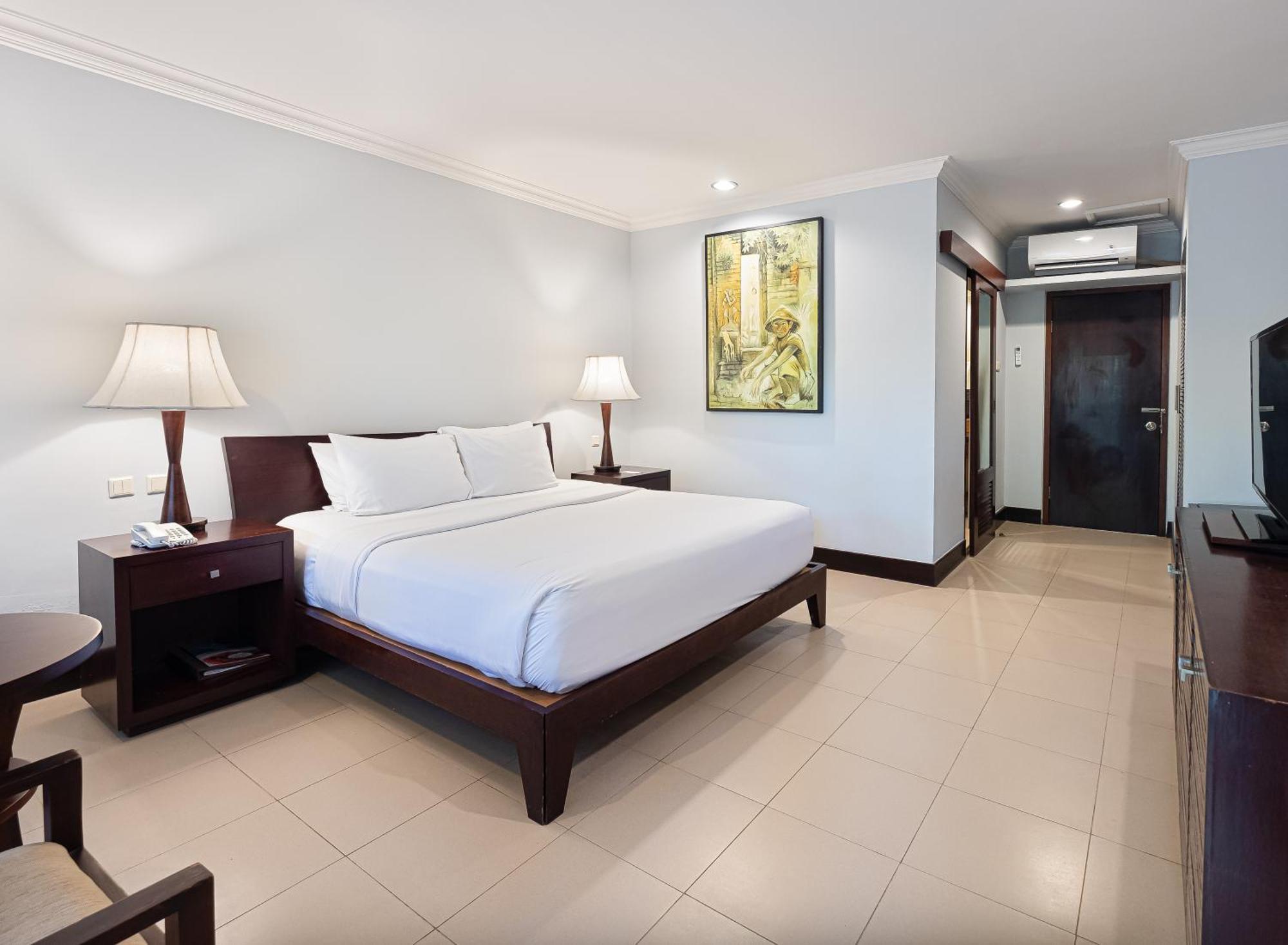 Puri Santrian Beach Resort And Spa Sanur Exteriér fotografie